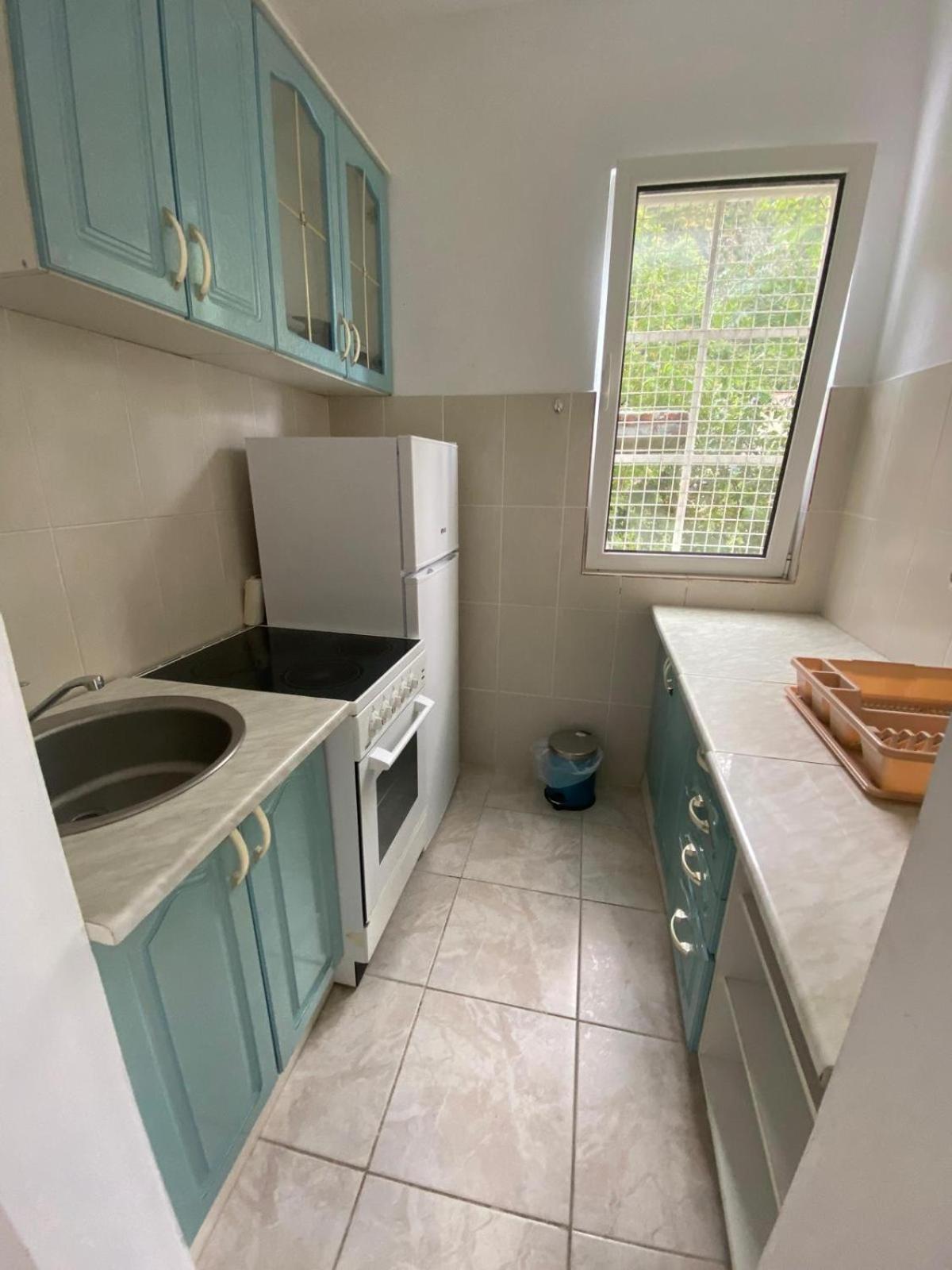 L & D Panorama Apartmani ริซาน ภายนอก รูปภาพ
